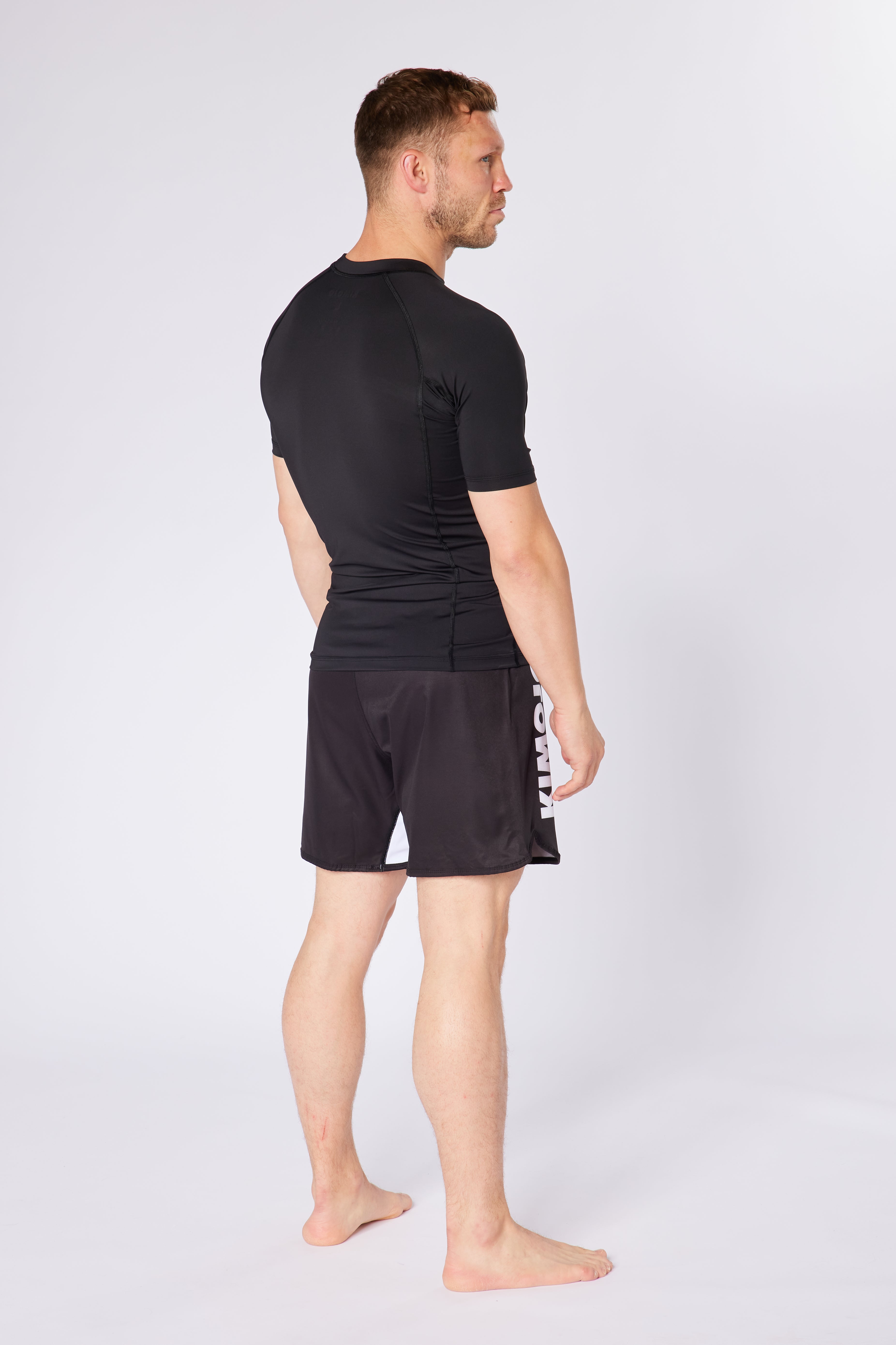 Essentials Rashguard - Black